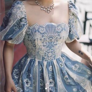 NWOT Ann.tique Silhouette Romance Dress